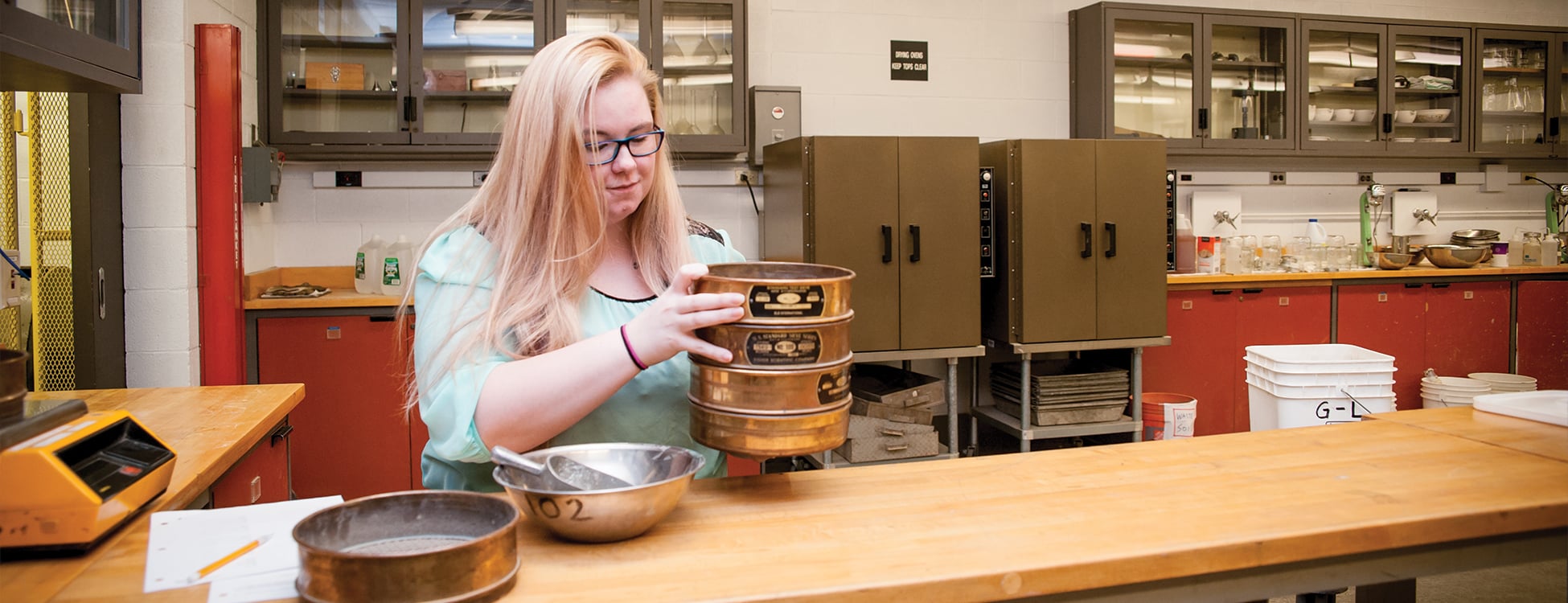 civil and environmental engineering technology, sifting, female student