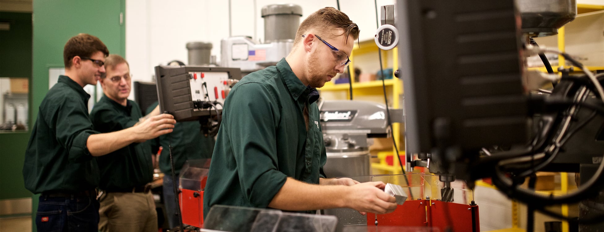 male students, mechanical engineering technology, laboratory, hands on